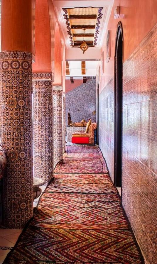 Riad Lala Fatima Узуд Номер фото